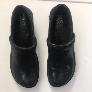 Boc leather clogs size 8/39